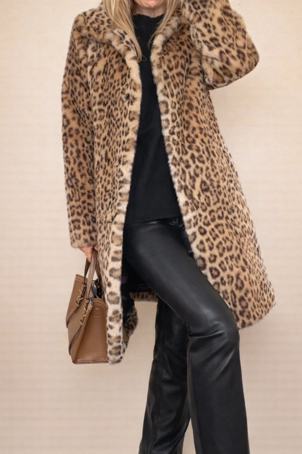 Lysandra | Elegant Leopard Coat